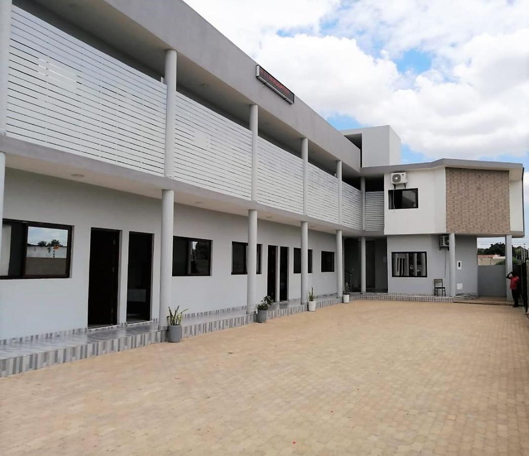 40 40 Accommodation Matola Exterior photo